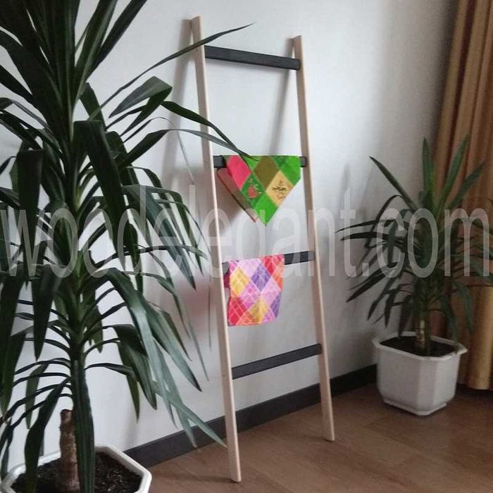 Декор интерьер фотозона ручная работа стойка-лесенка под одежду