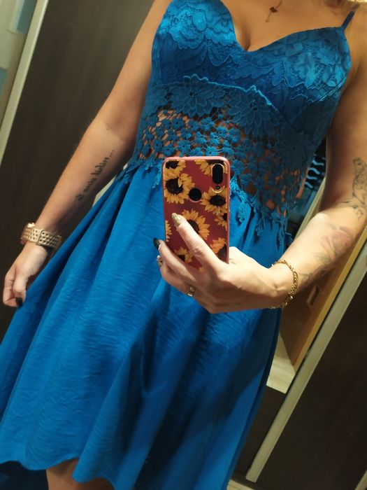 Sukienka koktajlowa, asymetryczna