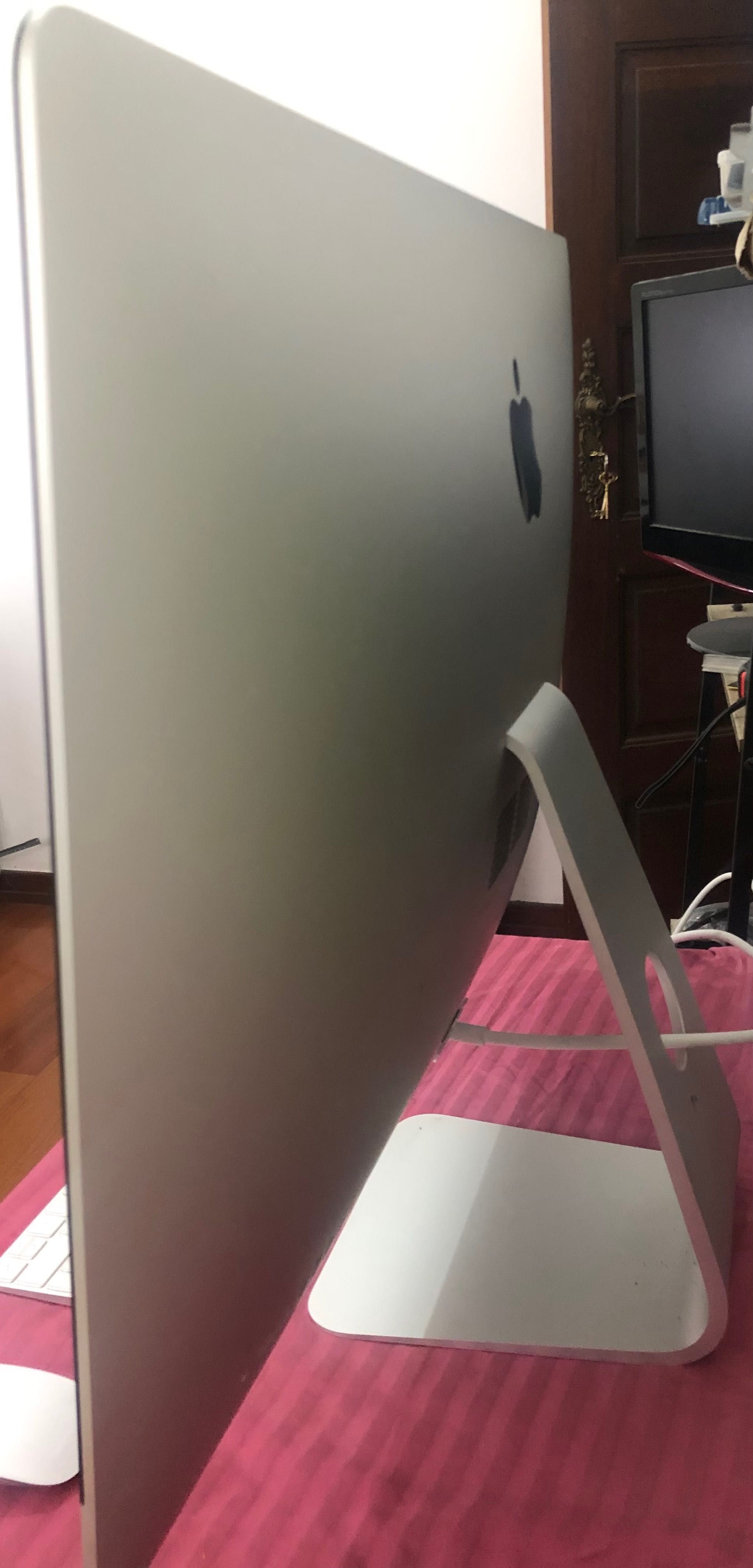 iMac 27" 5k Fusion Drive Magic Keyboard Magic mouse 2