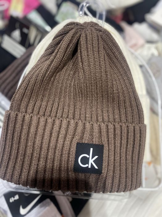 Якісні шапки UGG,Calvin Klein,New Balance,AX
