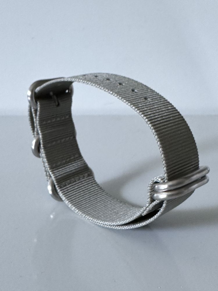 Pasek NATO 22 mm old khaki, nowy bardzo wysoka jakość