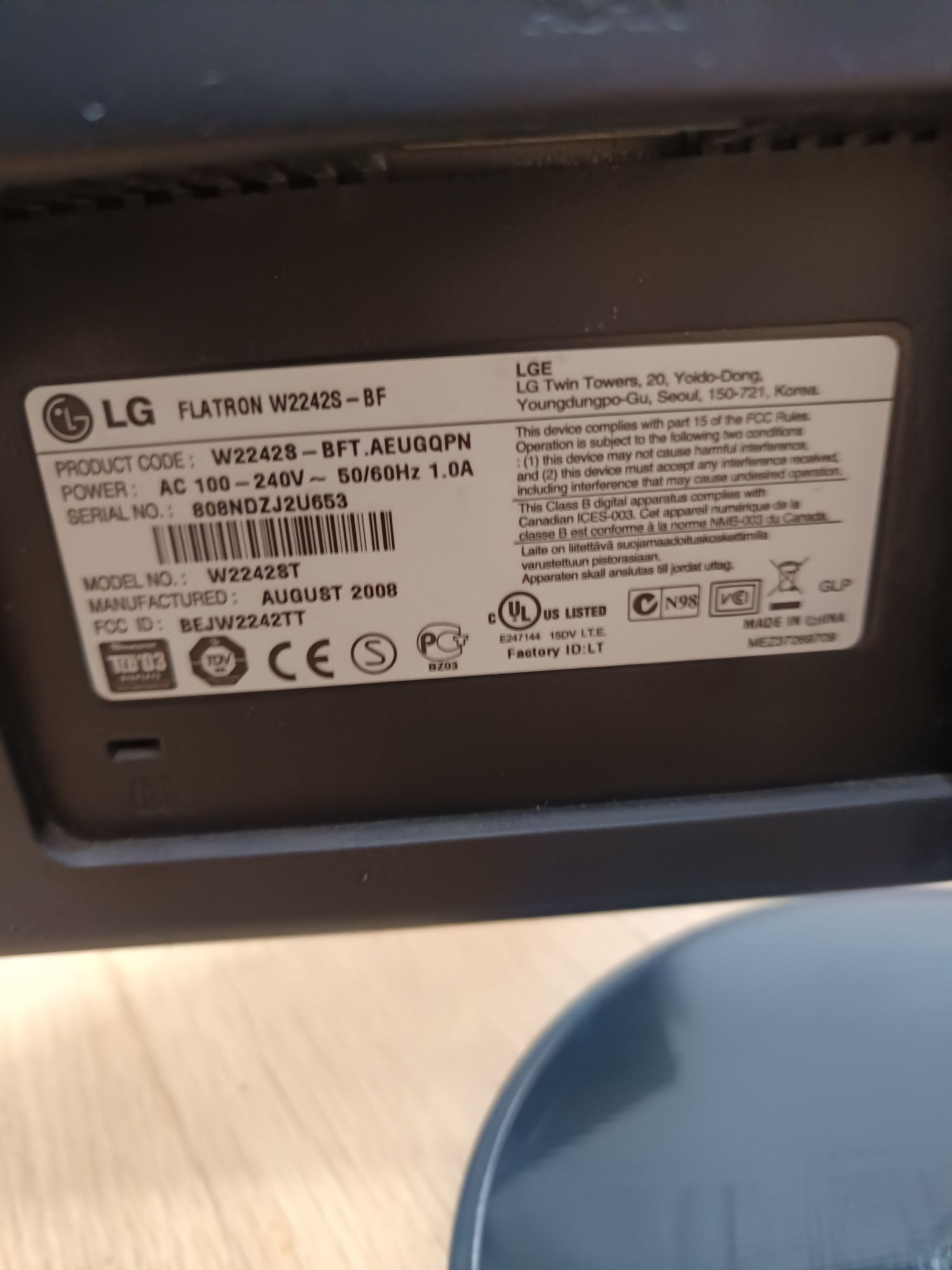 Monitor LG Flatron W2242S-BF 22 cale