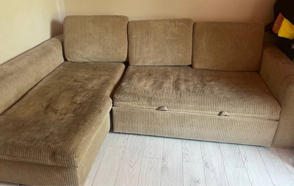Диван кутовий розкладний віддам самовиніс