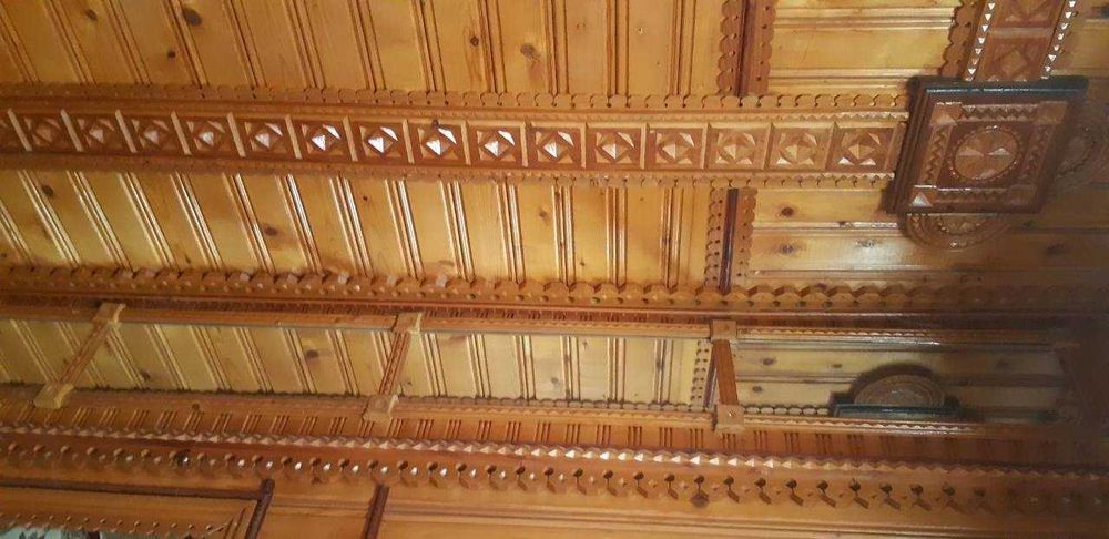 Сходи дубові.хороший стан.,