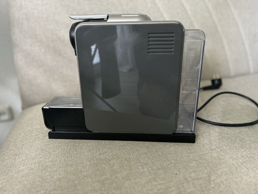 Ekspres kapsułkowy Delonghi nespresso