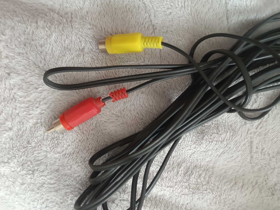 Eurozłącz oraz przewód do komputera