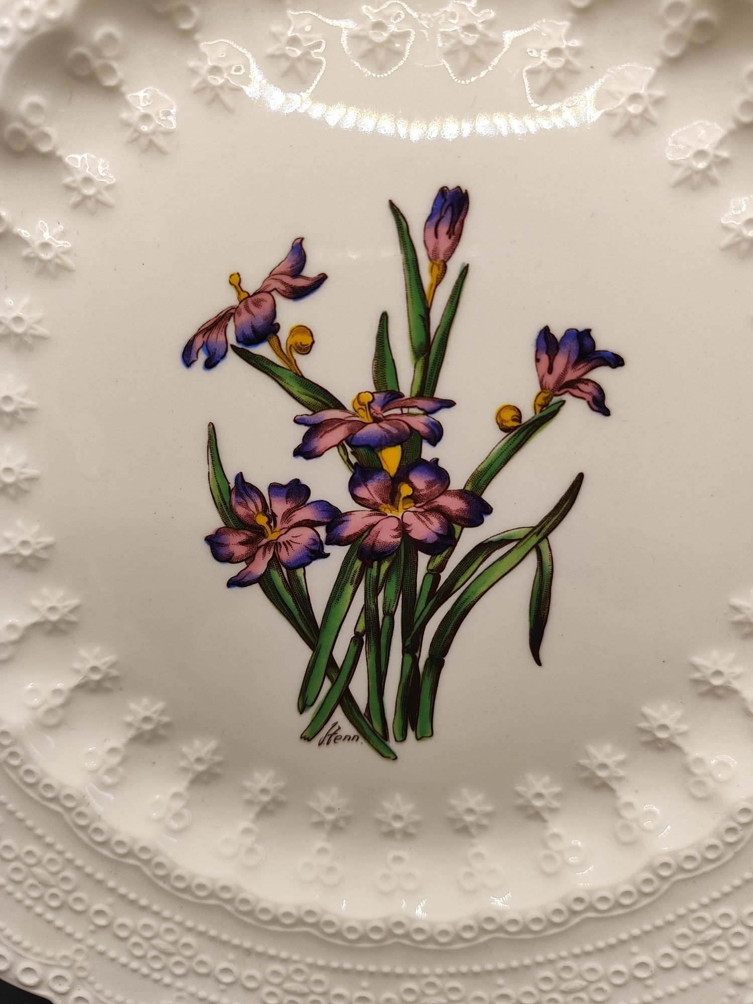 Talerz kolekcjonerski dekoracyjny Bermuda Flowers koronka kwiaty
