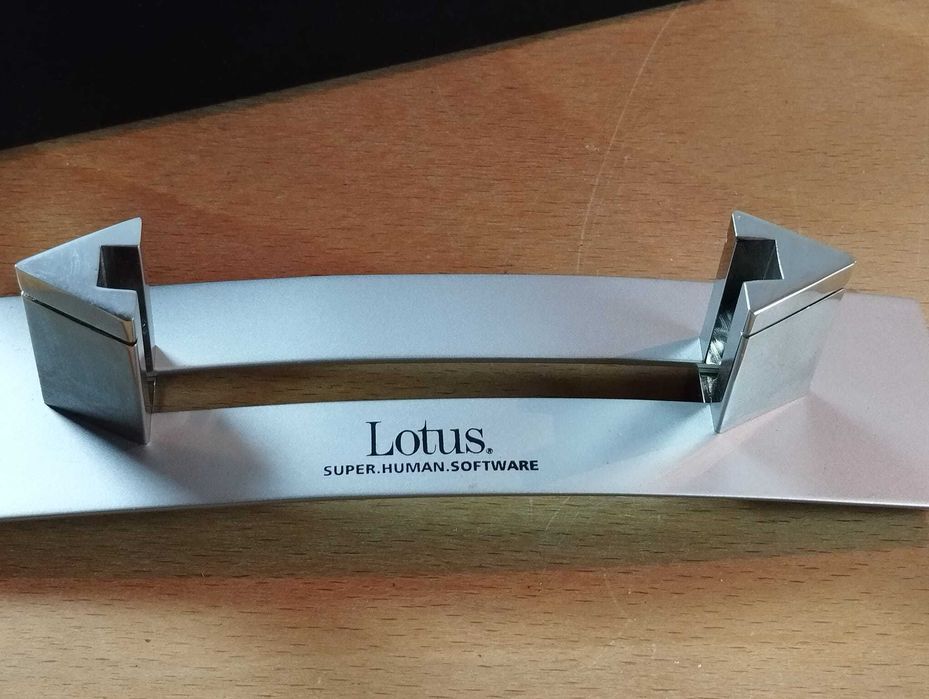 Expositor Lotus / IBM Super Human Software