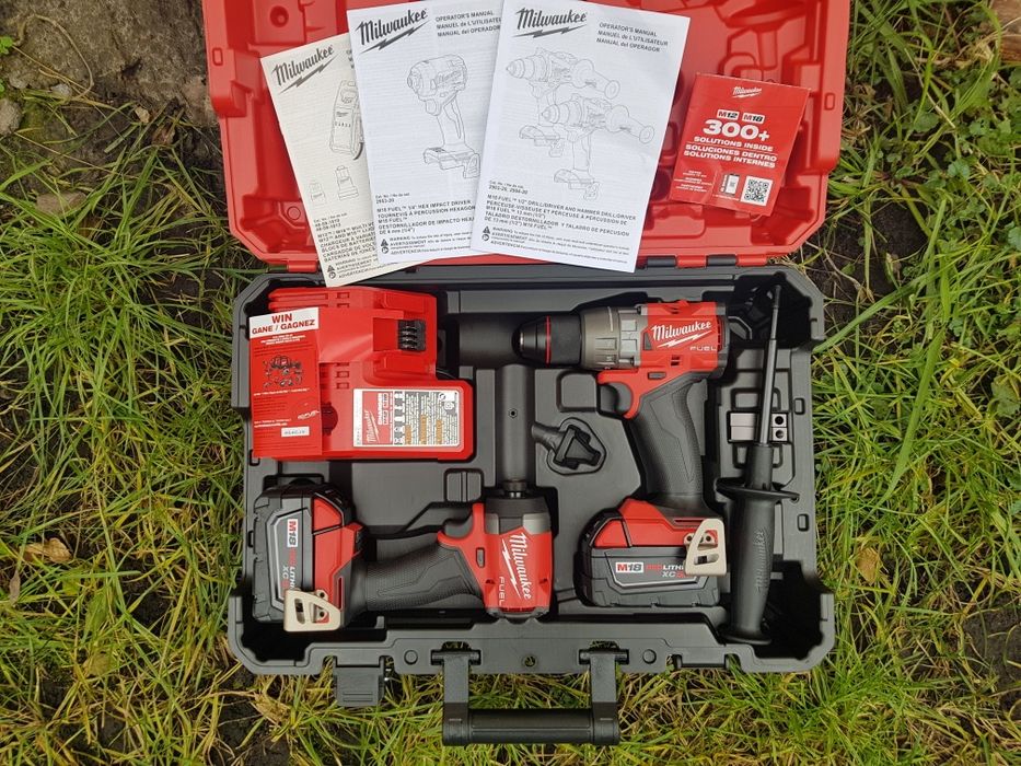 Набор бесщеточных шуруповертов Milwaukee 3697-22 M18 FUEL