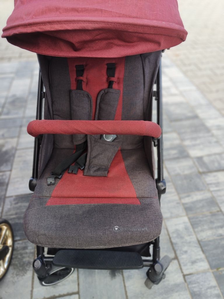 Lekki wózek spacerowy