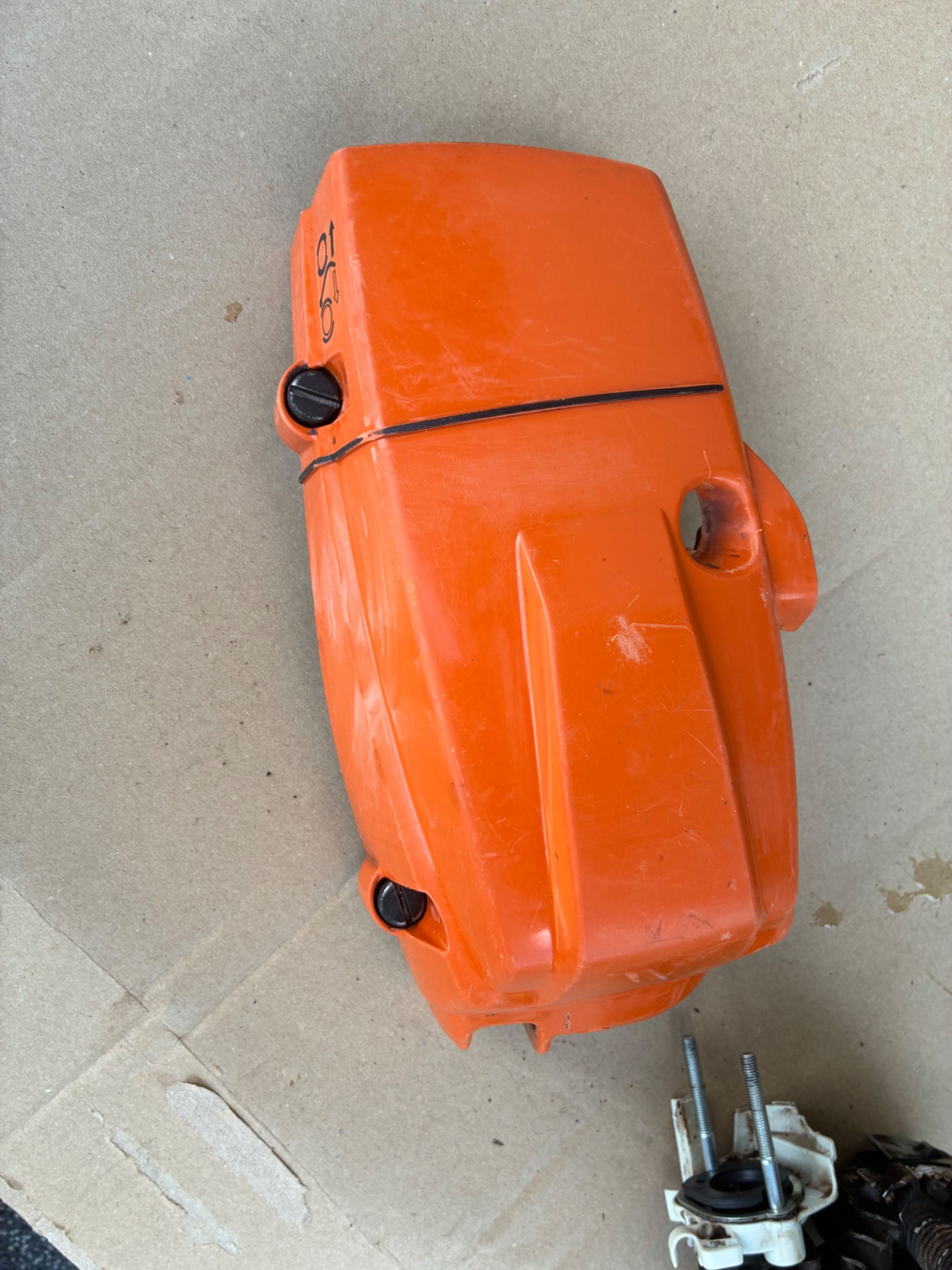 Osłona górna Stihl MS 261