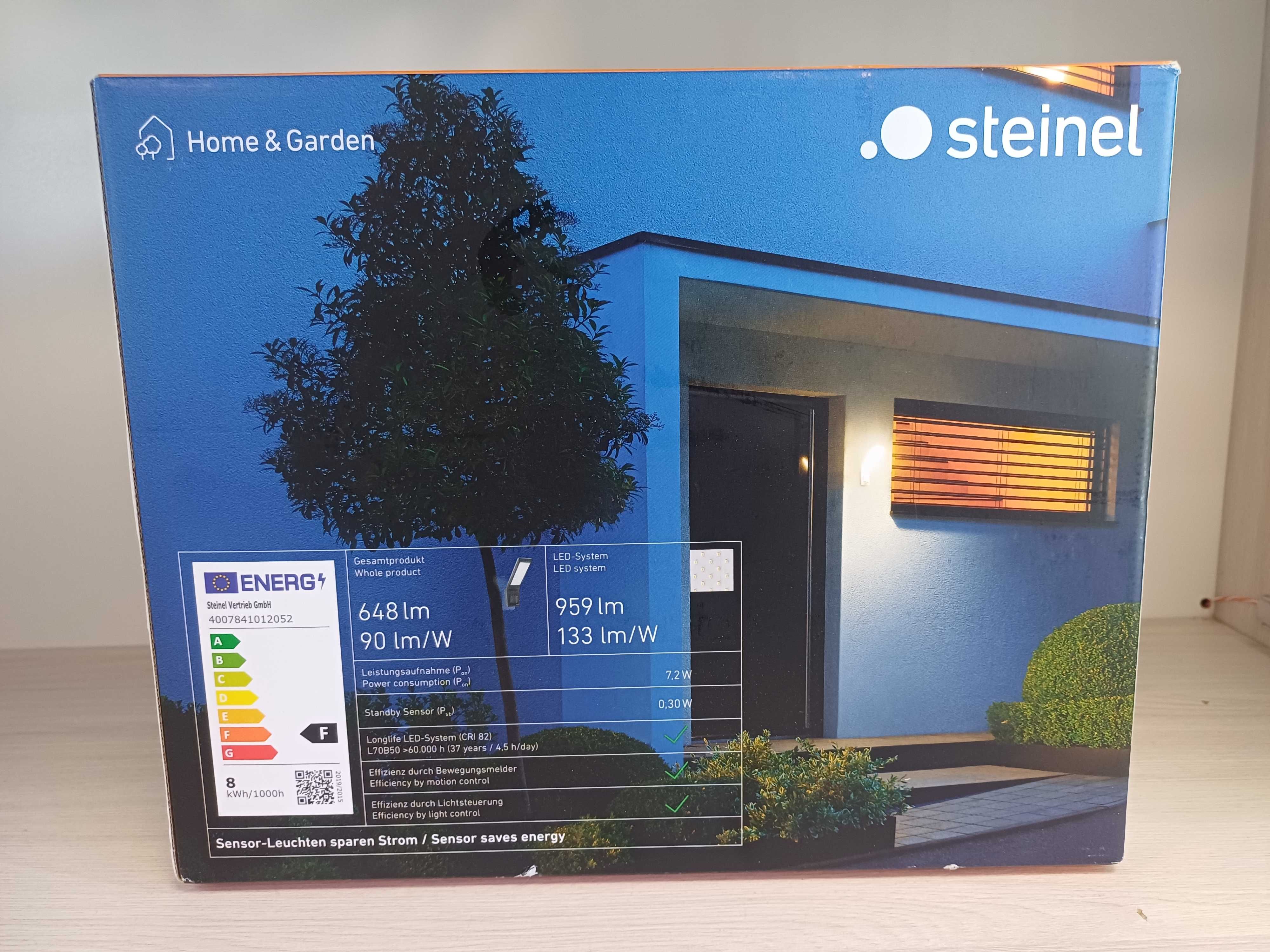 Naświetlacz z czujnikiem ruchu i zmierzchu steinel XLED Slim 10,5 W