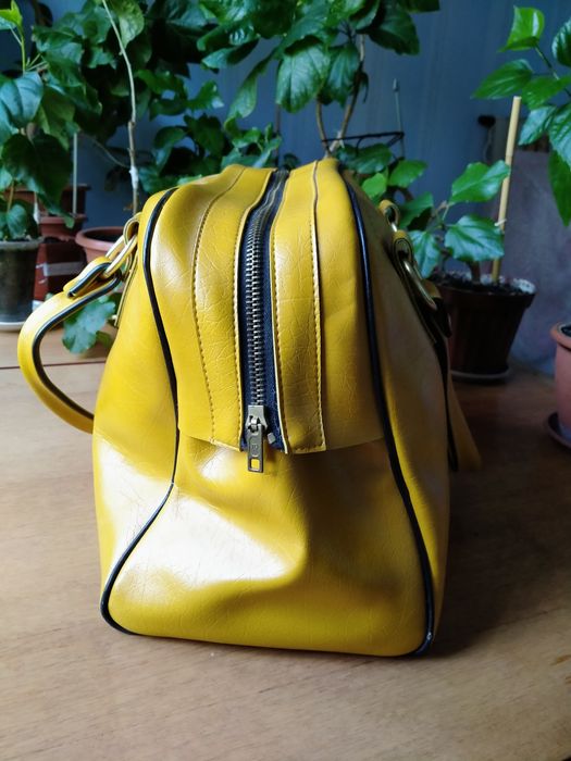 Вінтажна дорожня сумка