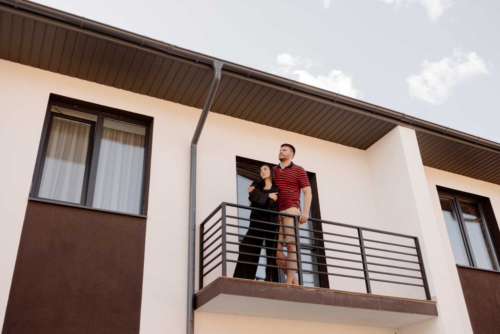 Таунхаус із Повністю приватним ДВОРОМ!