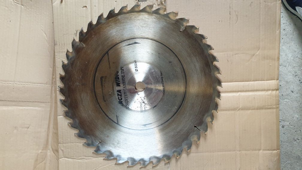 Sprzedam piłę tarczę widiową fi 50 cm na wałek fi 32 mm.