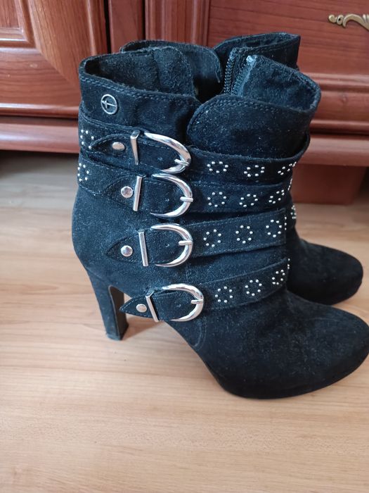 Botki zamszowe damskie czarne Tamaris mapy srebrne rozm 37