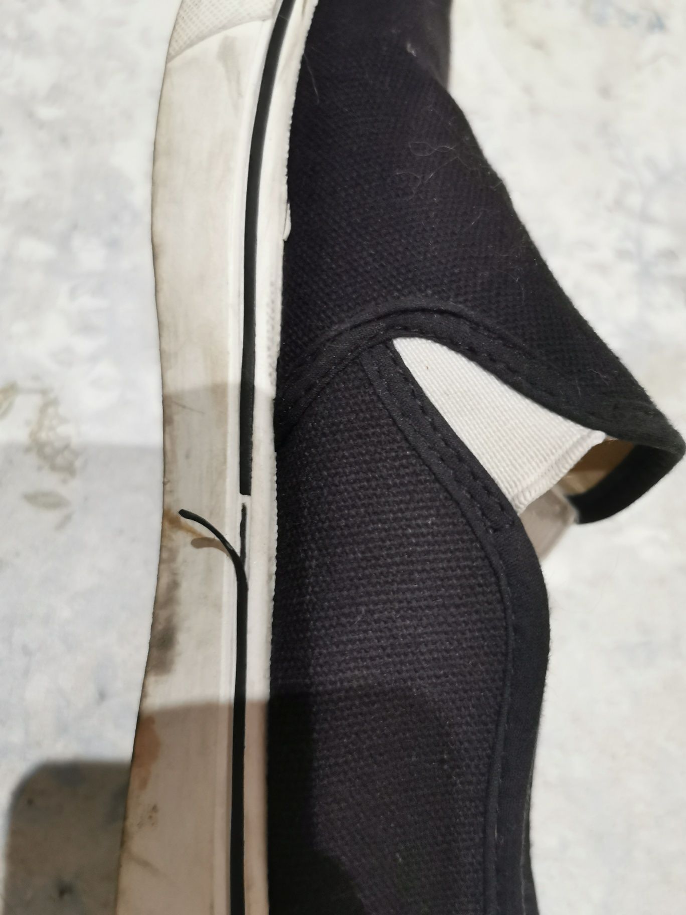 Tenisówki wsuwane Vices r. 40/39 czarne