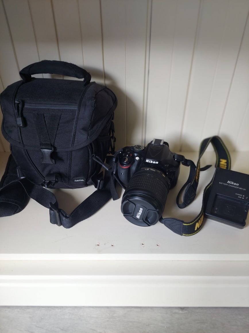Nikon D5200 body + obiektyw 18-105