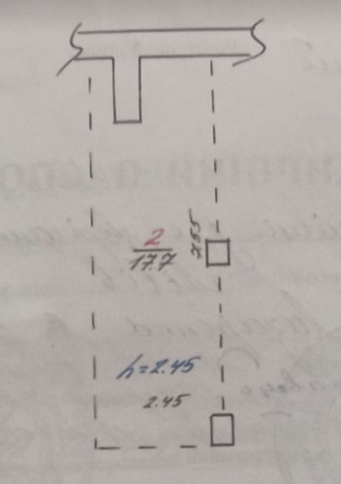 Паркомісце Лазаренка біля податкової адміністрації.