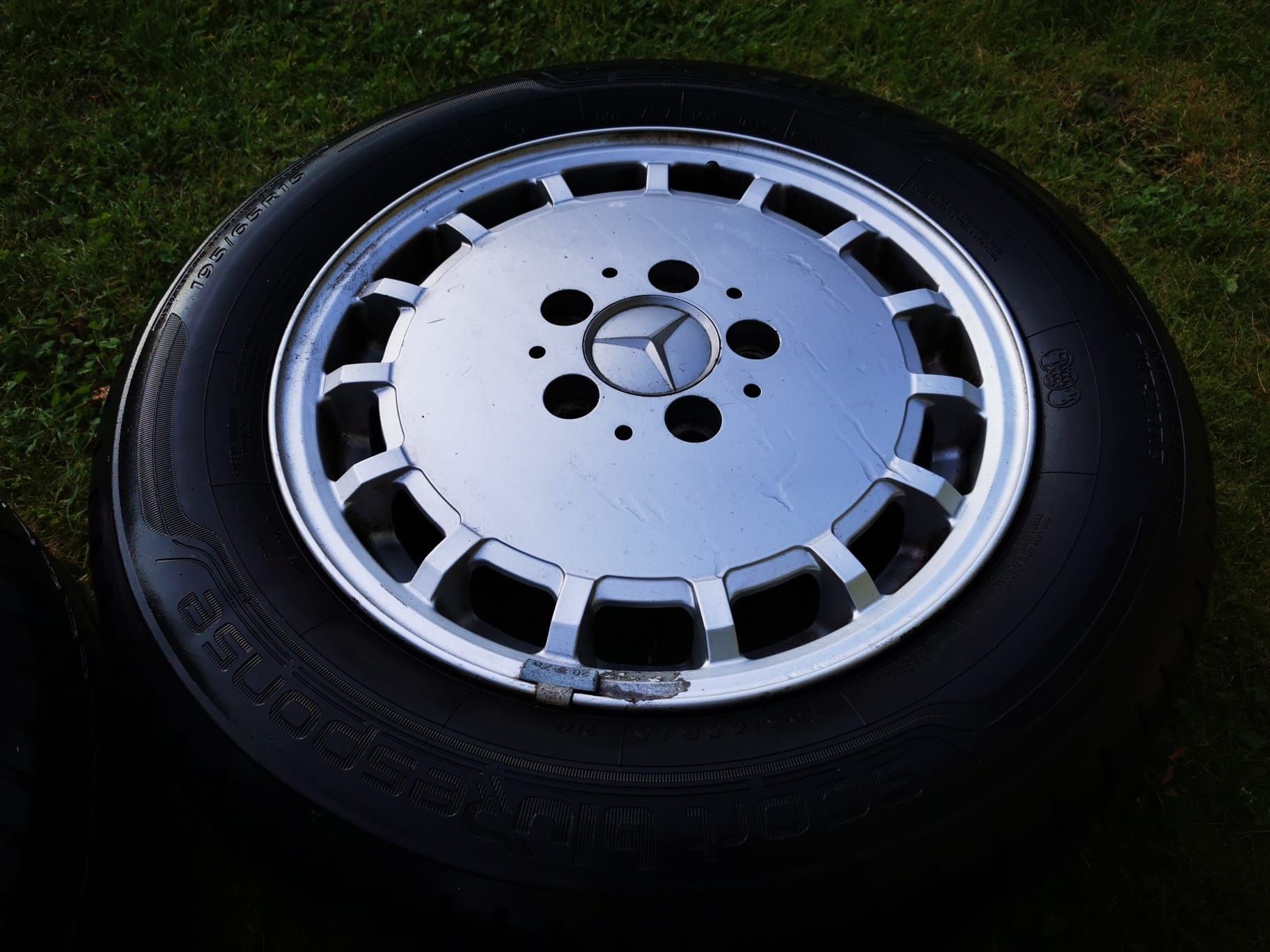 Felgi  Mercedes W124 W201 61/2Jx15H2