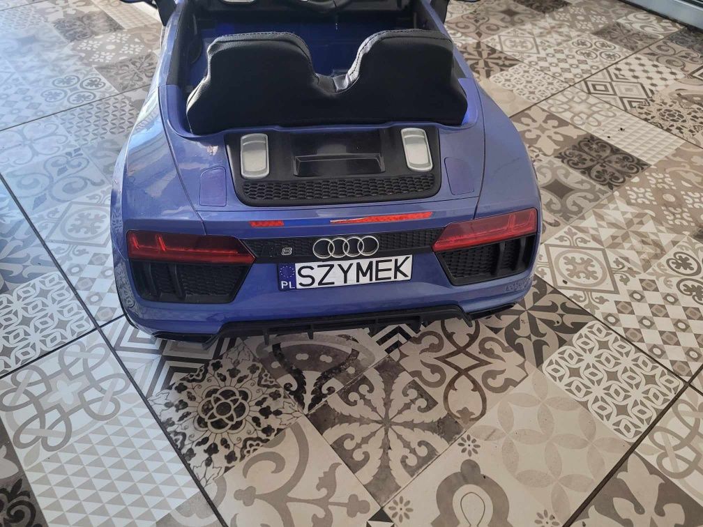 Audi R8 na sterowanie