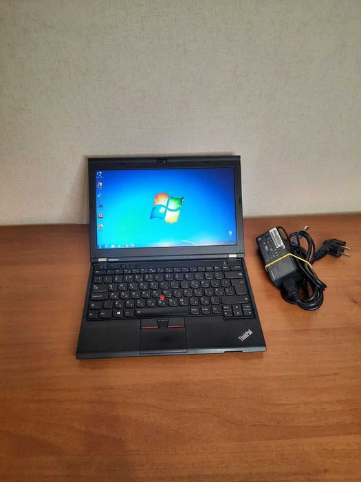 Ноутбук  Lenovo ThinkPad X230*/ і5-3320/ 4 Gb/ 320 Gb.