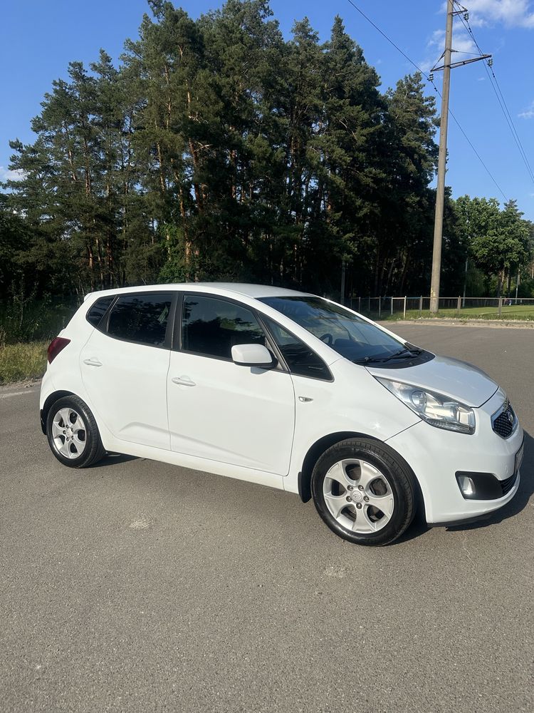 Продам KIA Venga