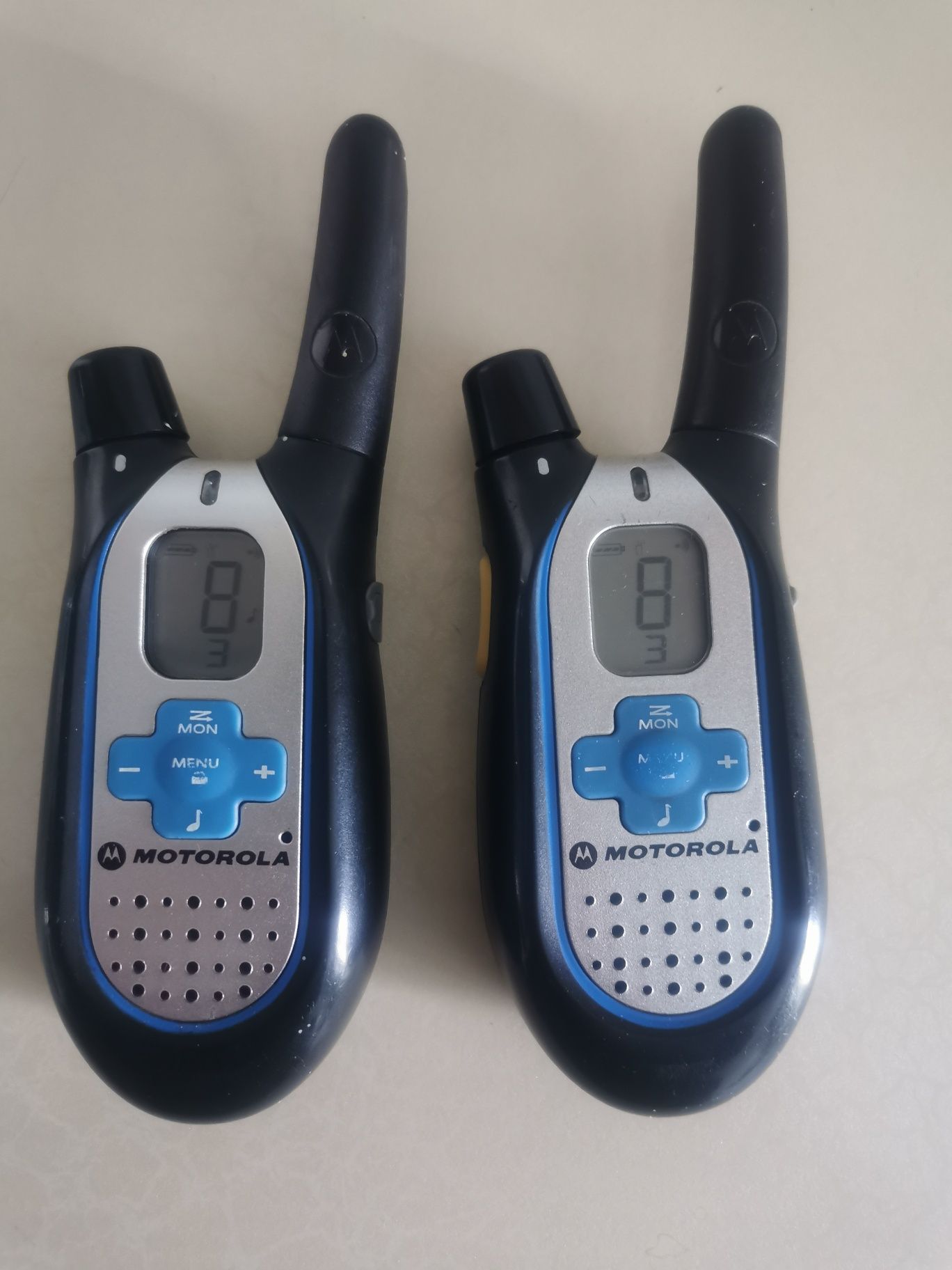 Рації (радіостанції) Motorola FV800R