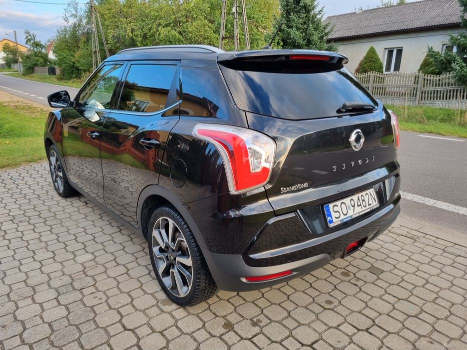 SsangYong Tivoli 1.6 benzyna 2016 salon PL 1wł Bogata wersja