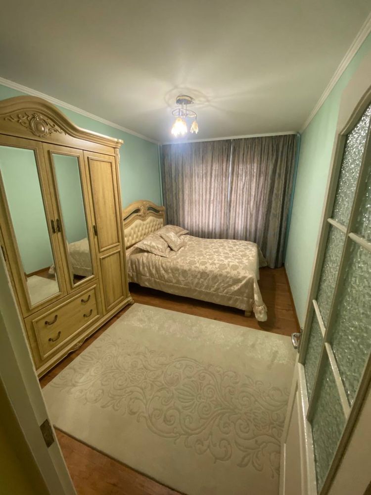 Продається 3-кімнатна  квартира вул.Руденка 32
