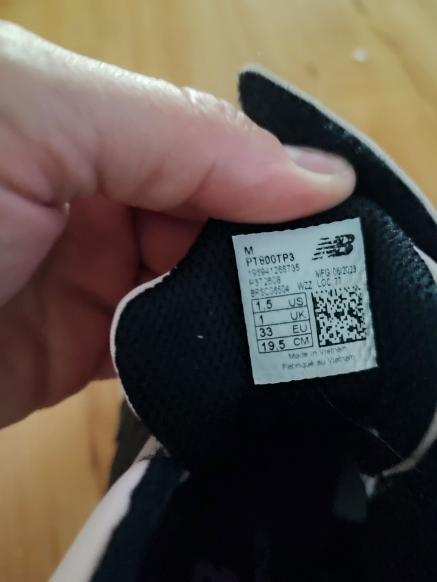 Buty dla dziewczynki New Balance