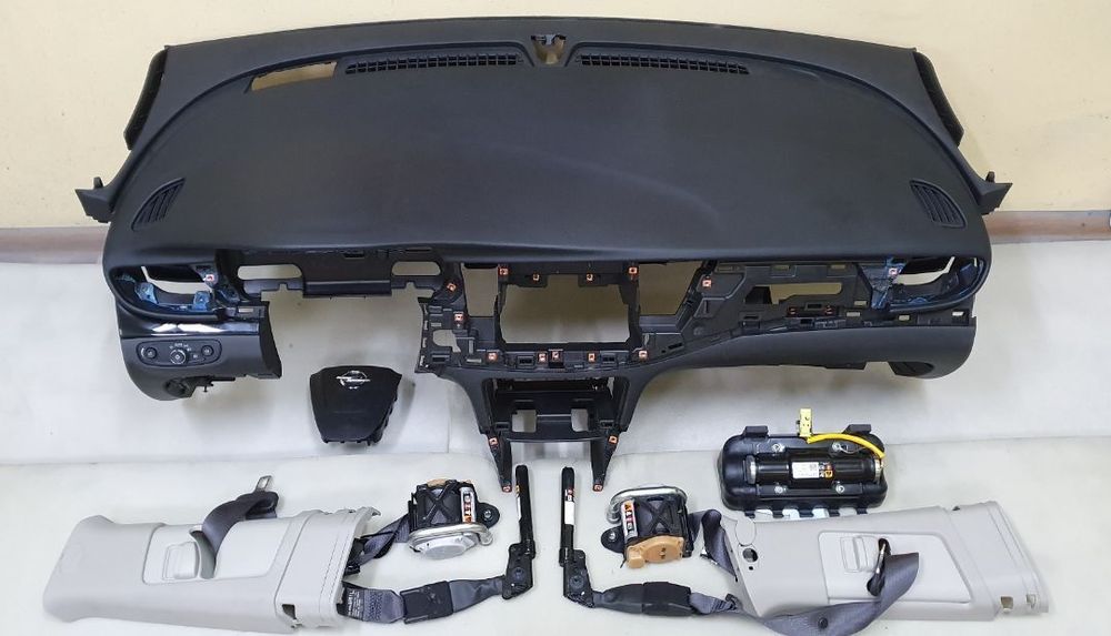 Deska rozdzielcza konsola kokpit Opel Mokka pas