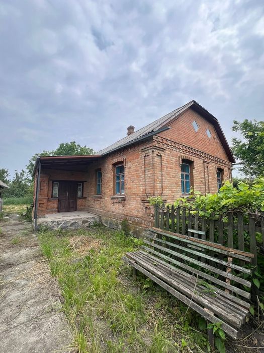 Продається будинок в селі В.Низгірці