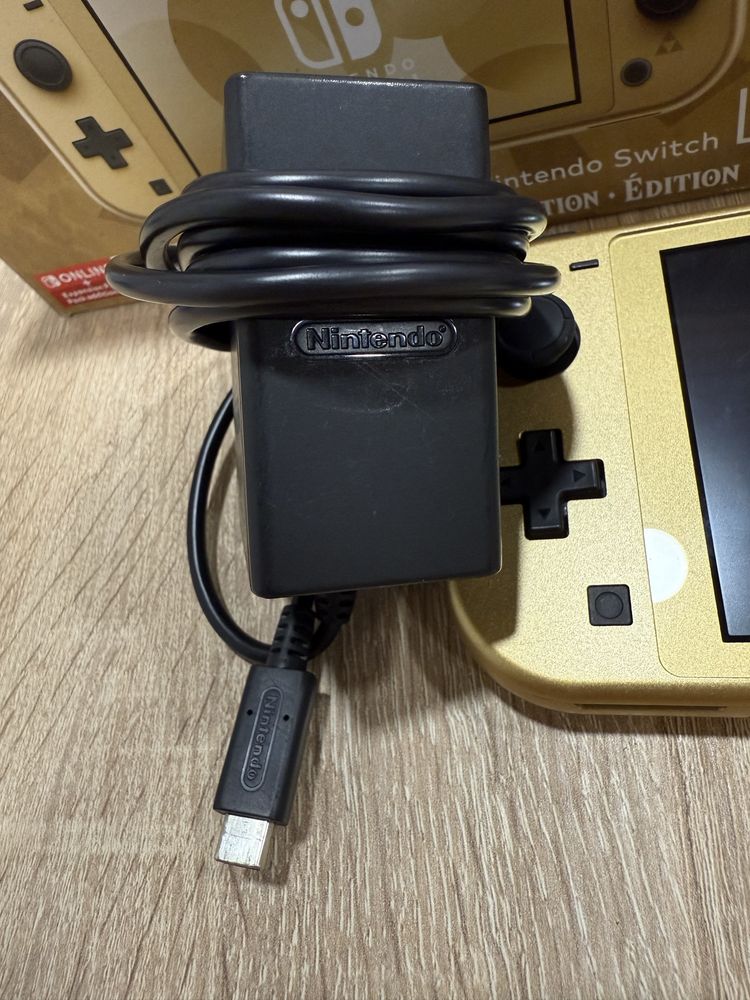 Nintendo Switch Lite Dourada Edição Limitada
