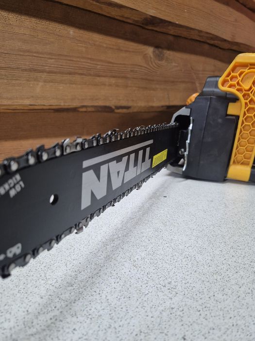 Titan Elektryczna Piła Łańcuchowa 2000w