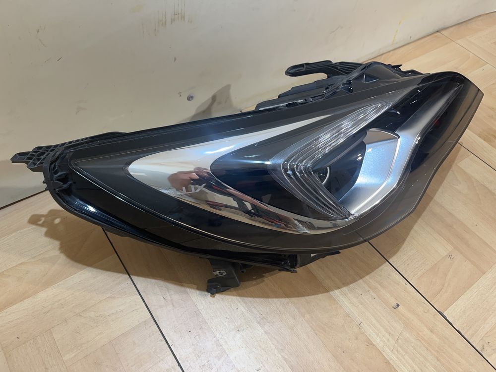 Opel Astra K Lux LED lampa prawa przód przednia