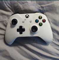 Pad Xbox one biały