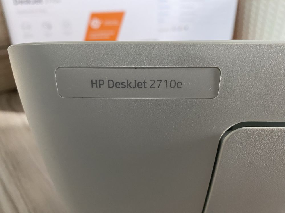 HP DeskJet 2710e