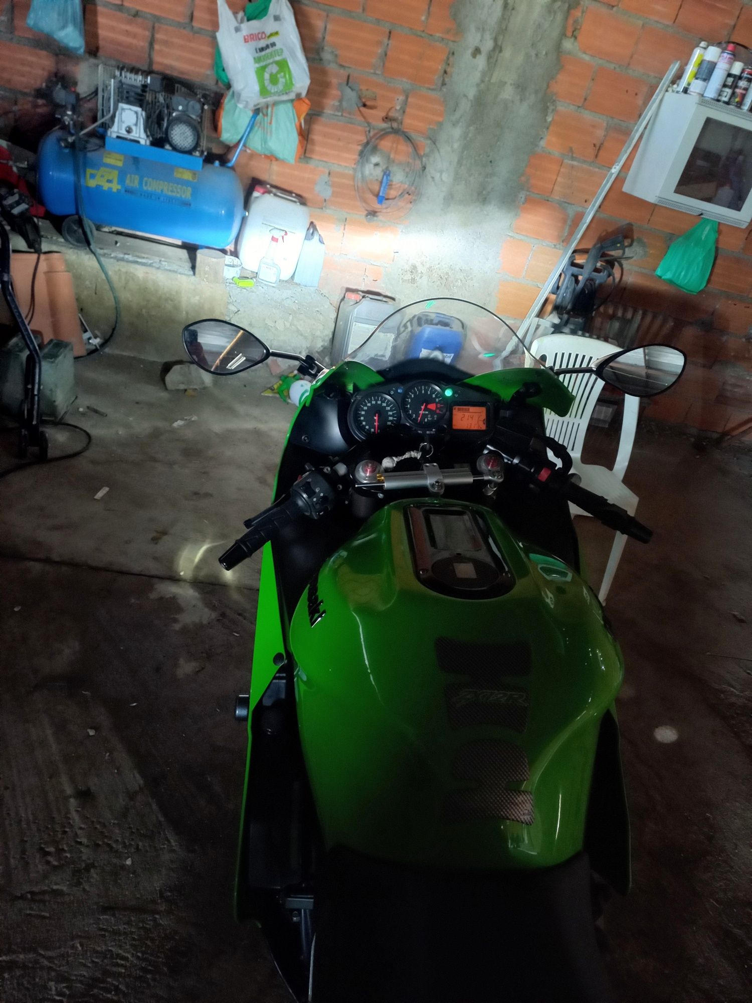 Kawasaki ninja zx12r
