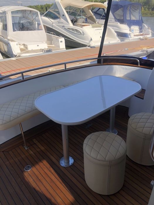 Продам яхту Adamant 330 HT