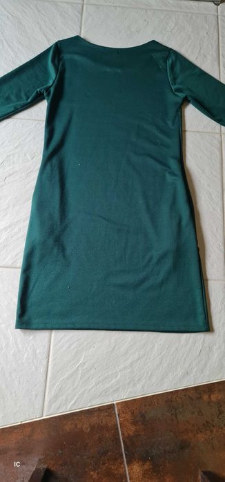 Zielona sukienka na wiosnę i lato 2024