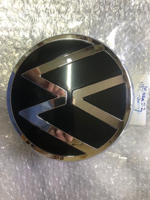 Значки(Эмблема) Volkswagen / Mercedes/ Audi  Tiguan,Jetta /Q3/Q5/Q7/Q8