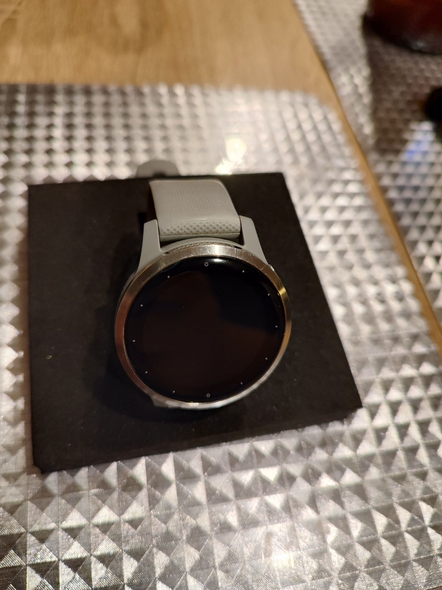 Smartwatch Garmin vivoactive 4S jak nowy