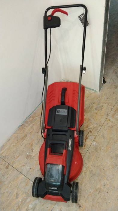 Садовий інструмент, газонокосарки, кущерізи, скарифікаьор, очіщювач