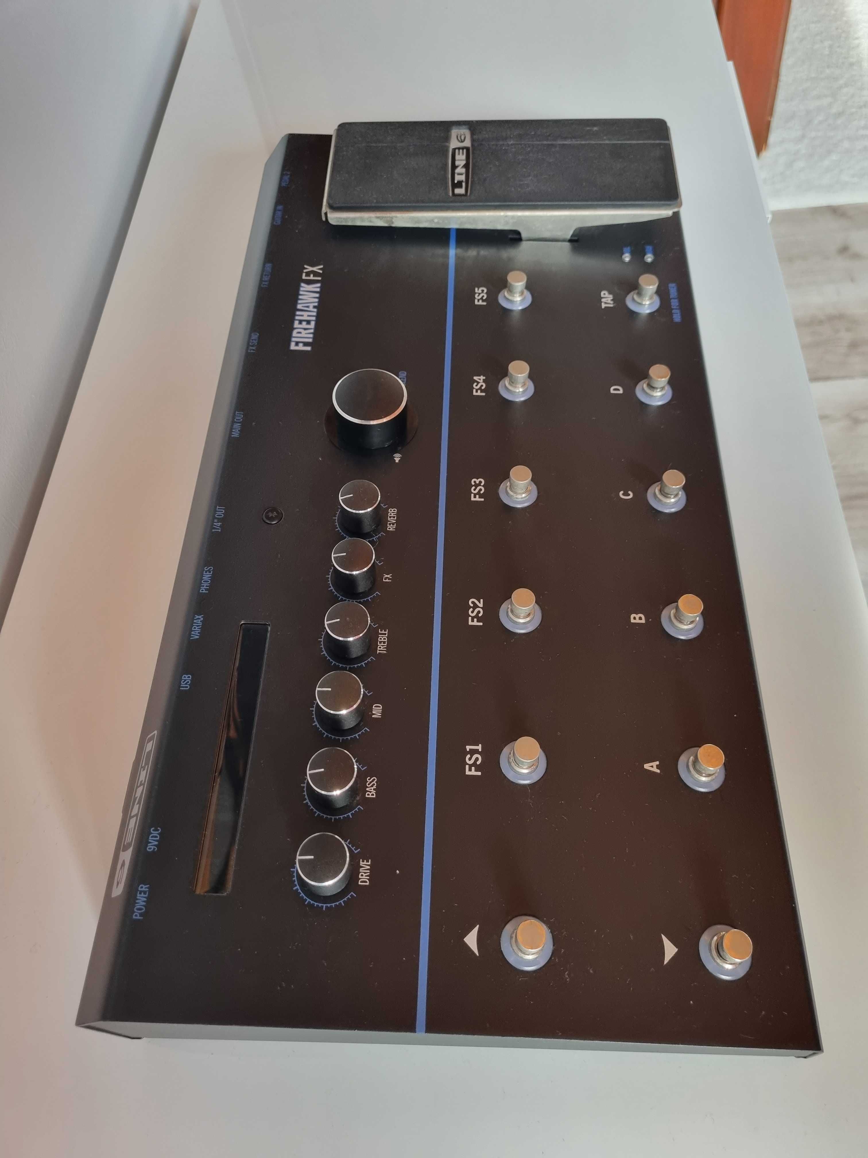 Line 6 Firehawk FX multiefekt gitarowy helix pod fractal