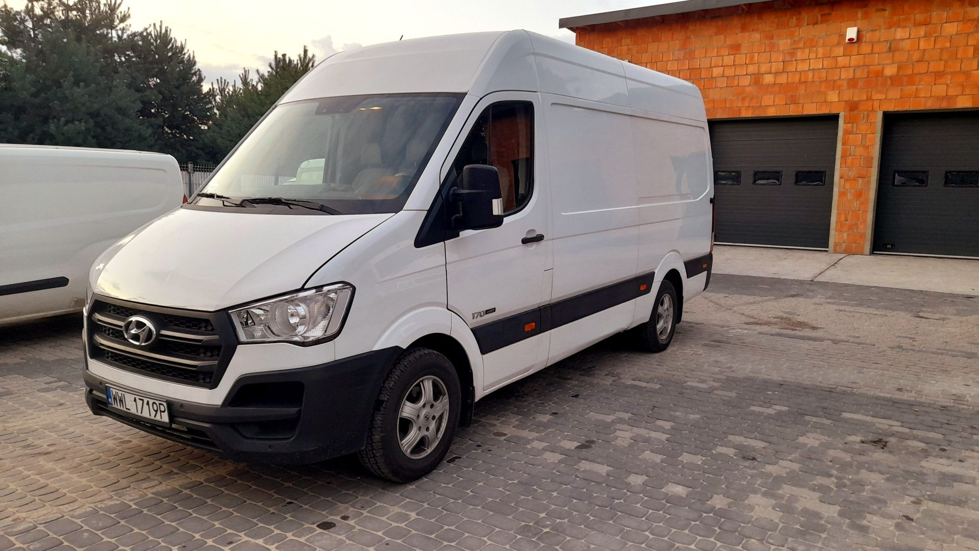 Wypożyczalnia busów, aut dostawczych wynajem busów