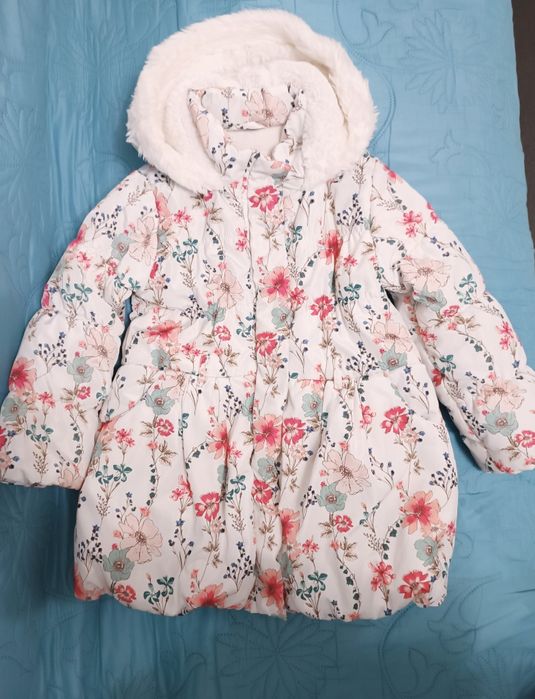 Зимова куртка 4-5 років