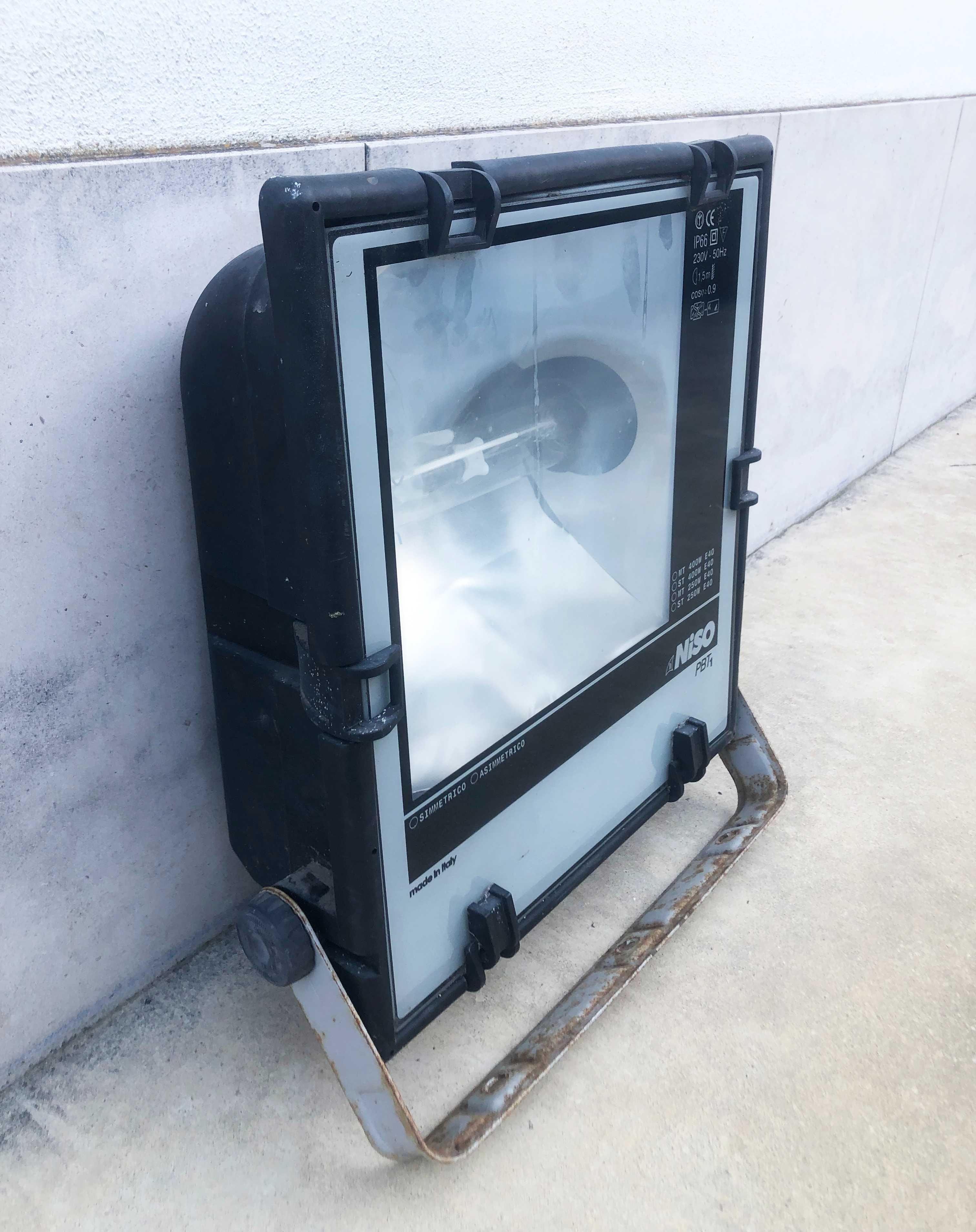 10 holofotes / projetores NISO PBT1 250W - 400W