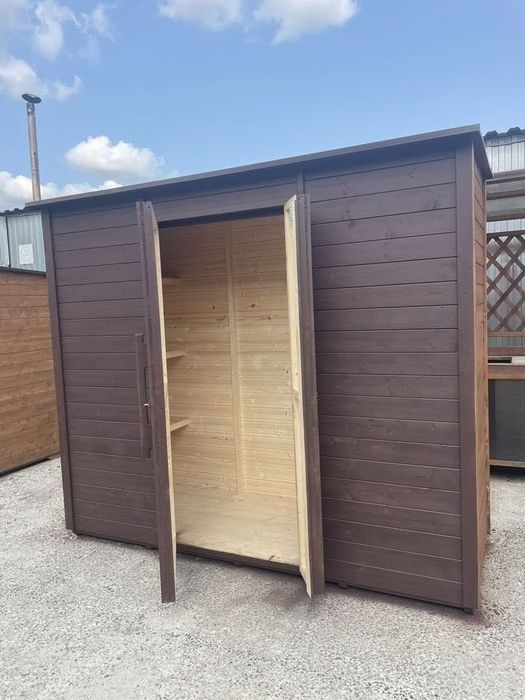 Хозблок,кладовка,сарайчик из дерева.