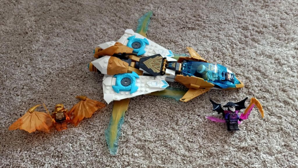 LEGO® 71770 Ninjago - Złoty smoczy odrzutowiec Zane’a